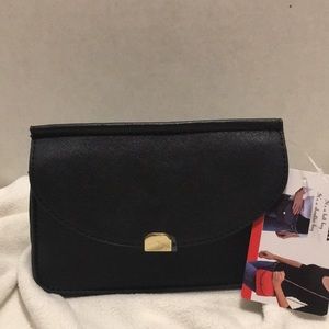 👺Bella Simi belt bag/purse . NWT